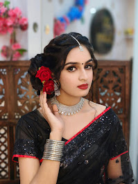 freelancer makeup artist...